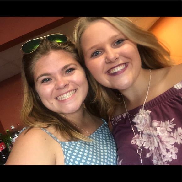 Meet your Posher, Mckenna - Picture 2 of 3